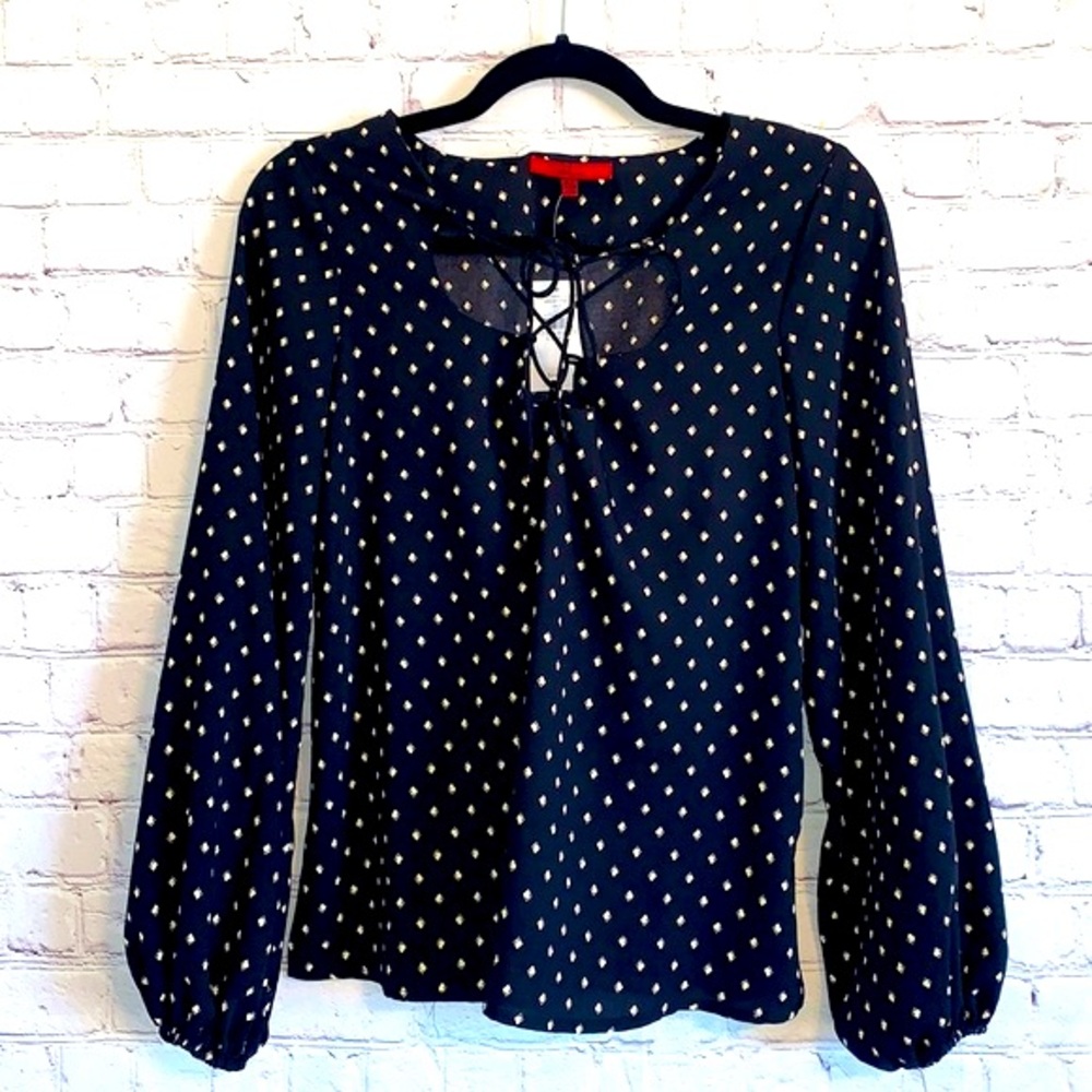 Red by BKE classic black & white ties in front long sleeve blouse size XS